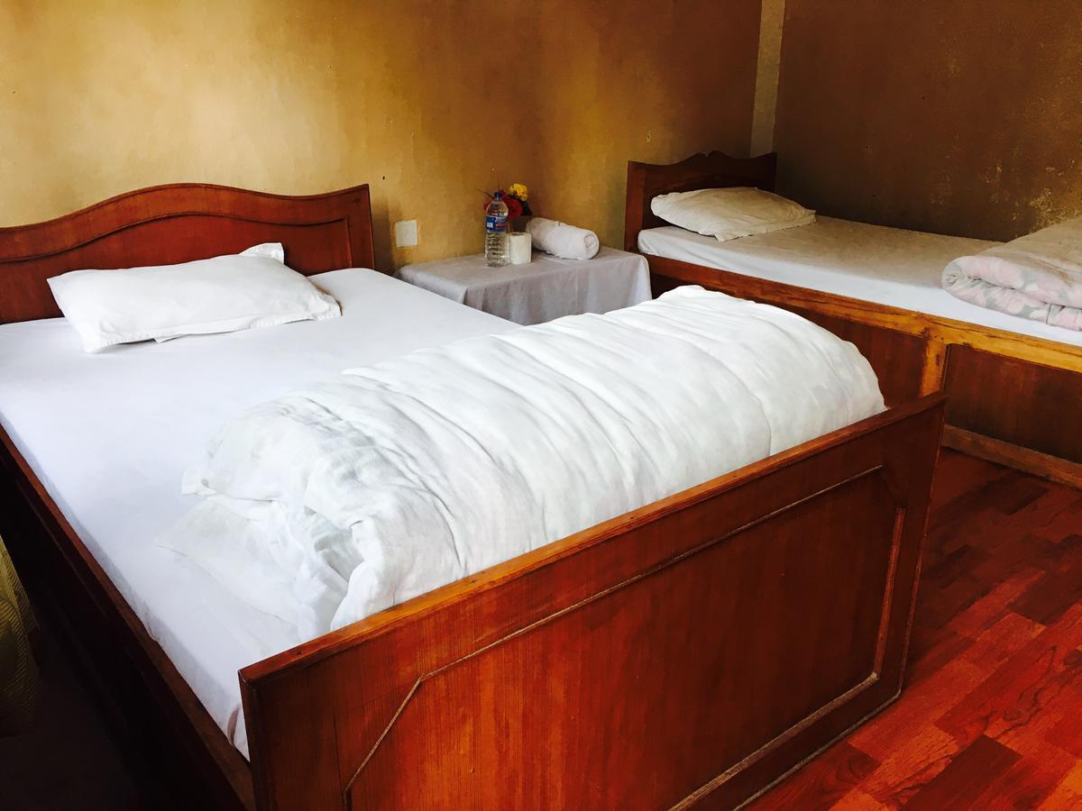 Shrestha Hotel & Restaurant Bandipur Luaran gambar