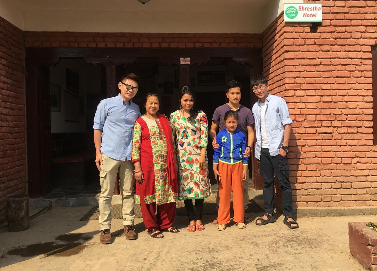 Shrestha Hotel & Restaurant Bandipur Luaran gambar